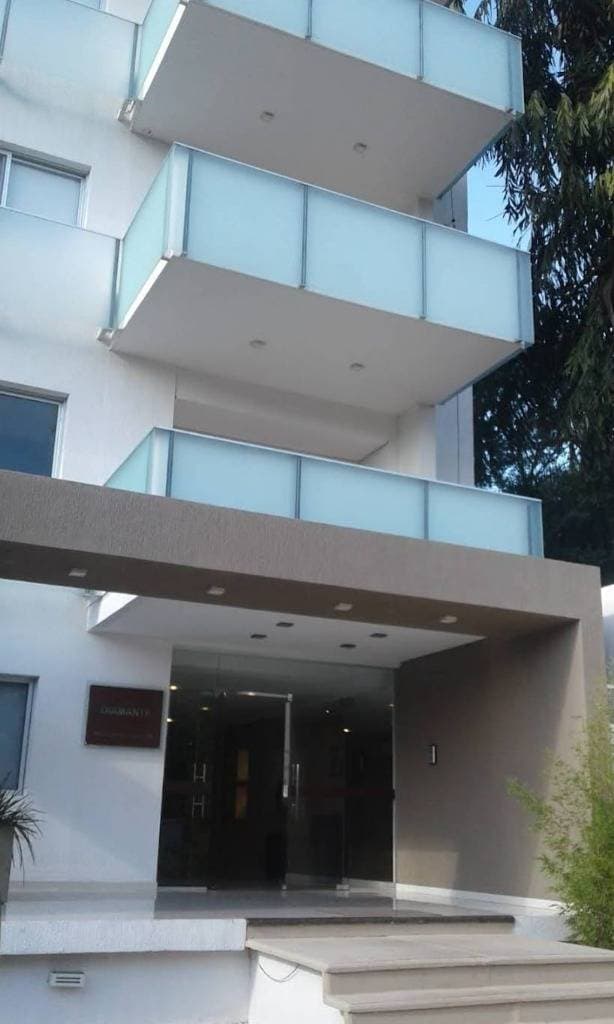 Alquilo departamento amoblado sobre Molas López – 2