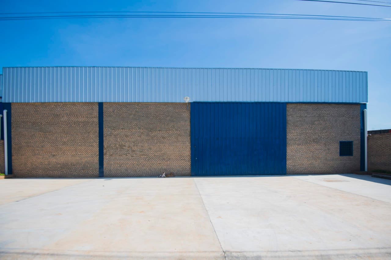 ALQUILO DEPÓSITO / TINGLADO / GALPÓN – SAN LORENZO. 585 m². – 2