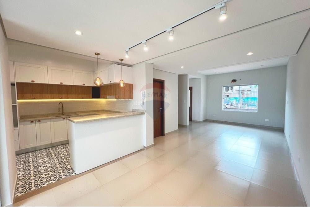 DUPLEX SOBRE LA AVDA DEL YACHT EN VENTA – 3