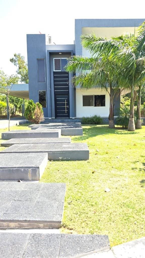 HERMOSA CASA EN AQUA VILLAGE – 2