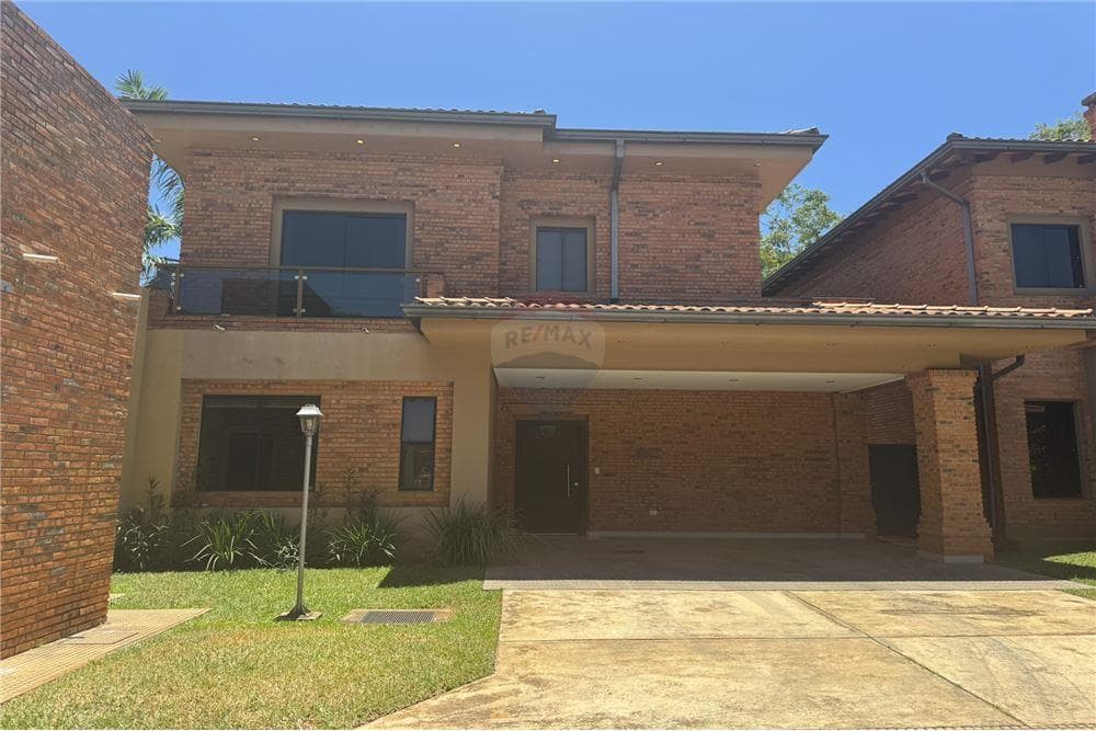Casa - Venta - Paraguay Central San Lorenzo, invierte en un hermosa casa! – 2