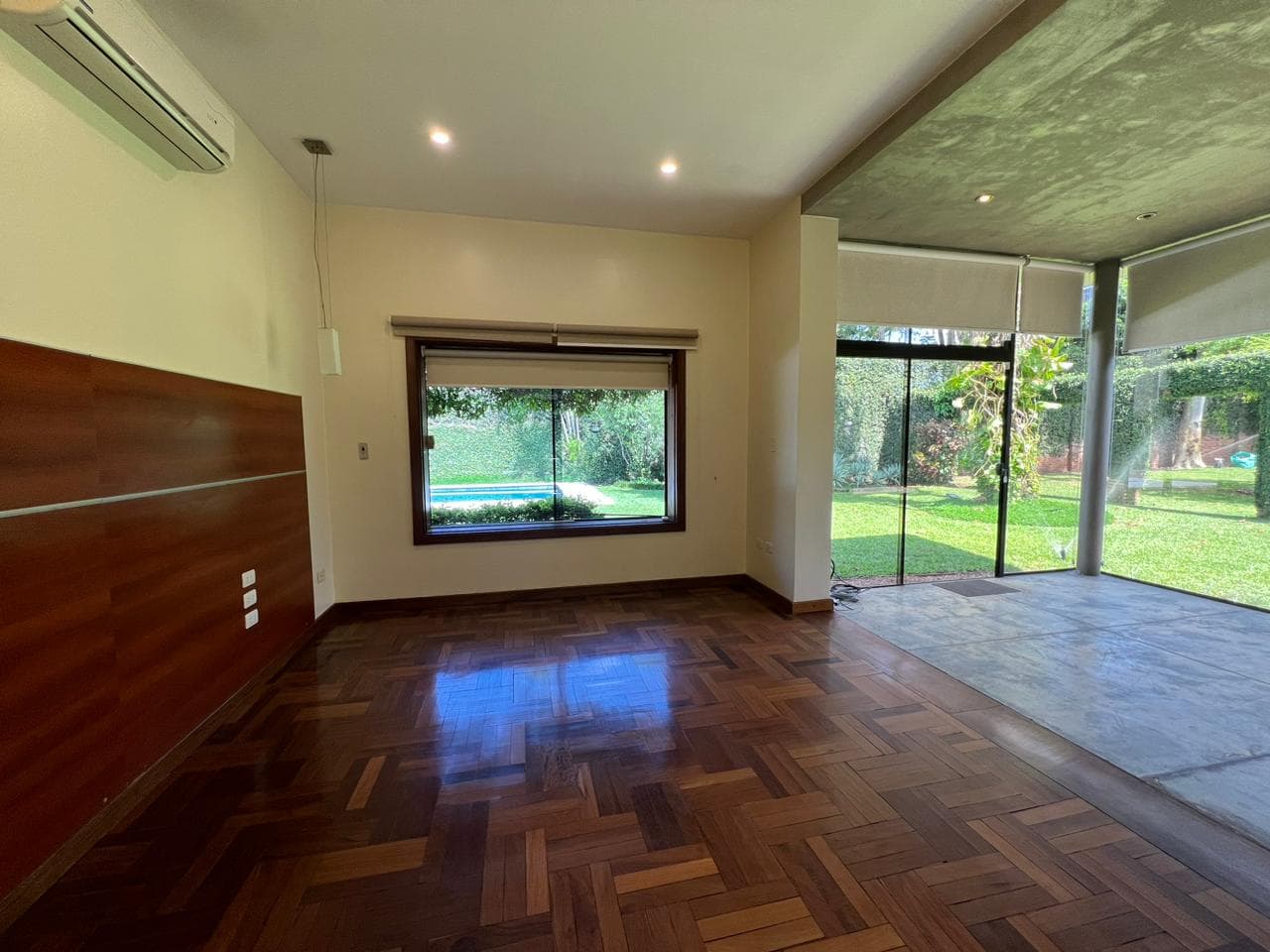 *HERMOSA CASA TODA EN UNA SOLA PLANTA ZONA PASEO LA GALERIA – 3