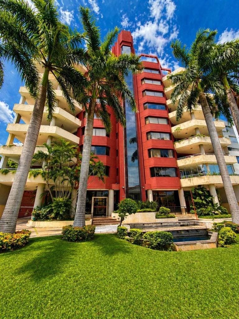 VENDO DEPARTAMENTO EN LAS MERCEDES-ZONA SAN ANDRES