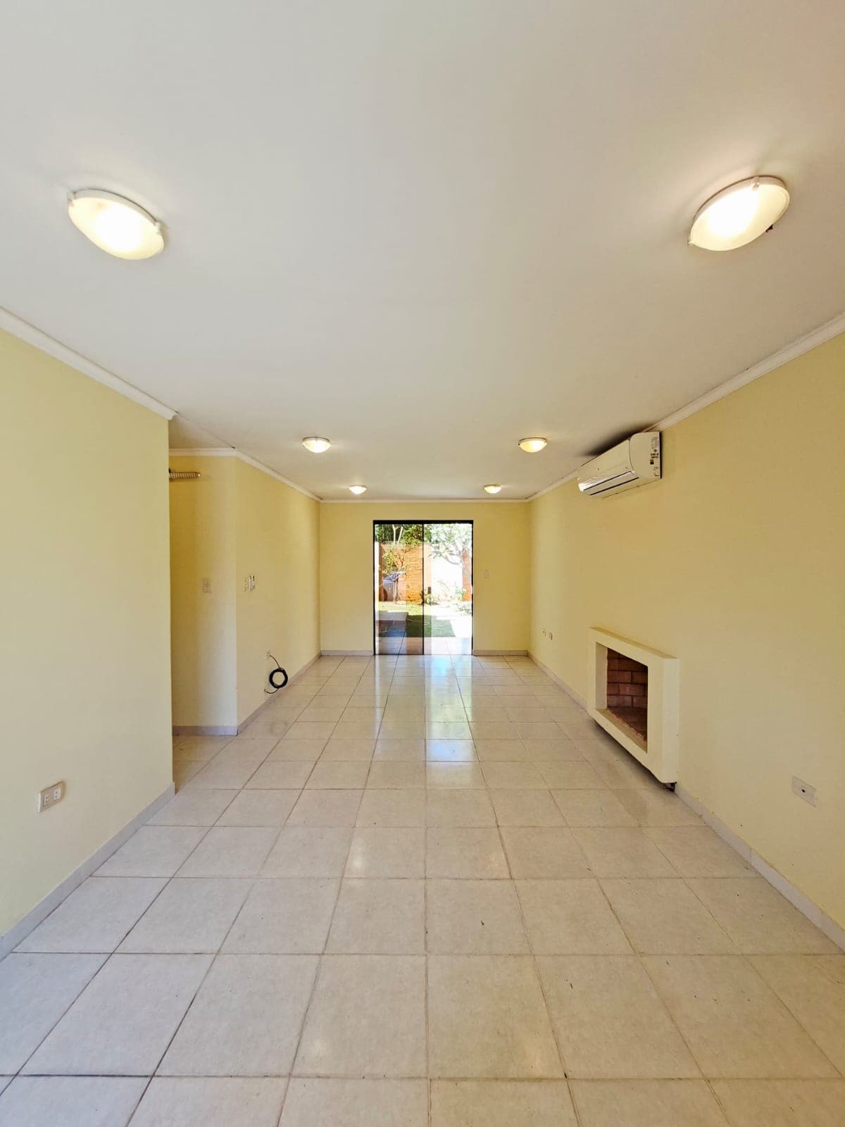 Casa En Venta En Condominio De 3 Hab, Luque Zona Conmebol – 2