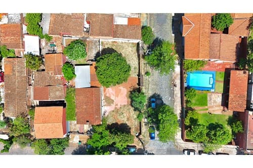 Terreno en esquina con excelente ubicación en el barrio Vista Alegre – 2