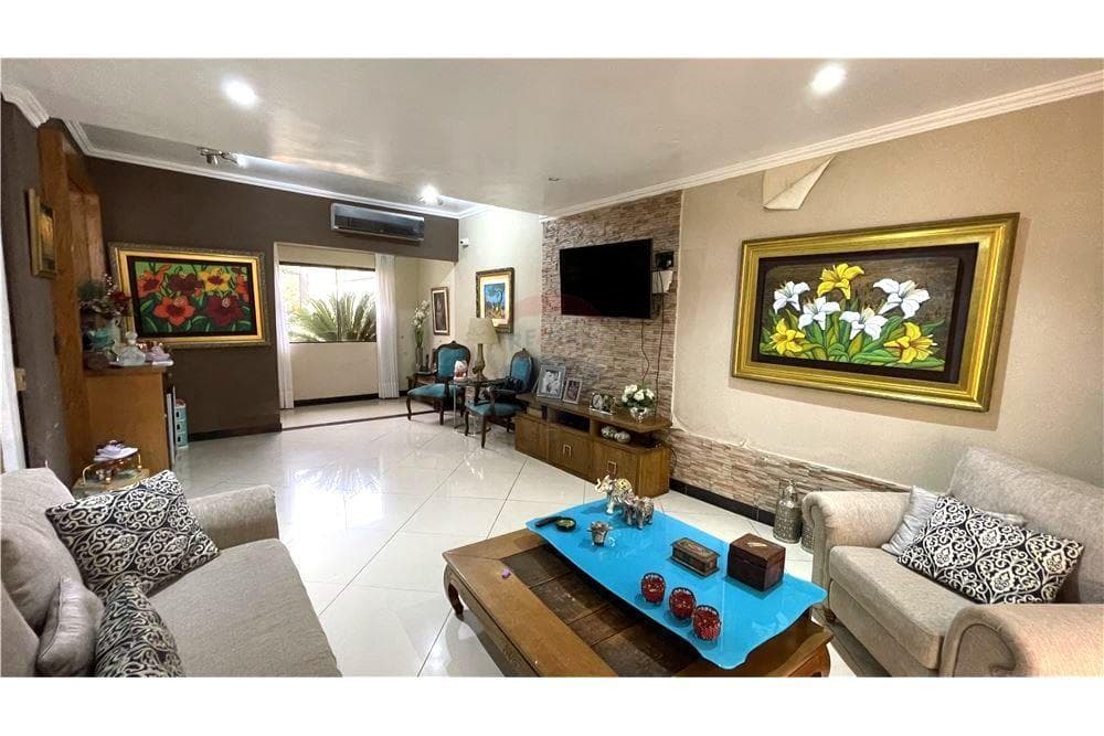 Vendo Importante Residencia en Fernando de La Mora Z.N. – 3