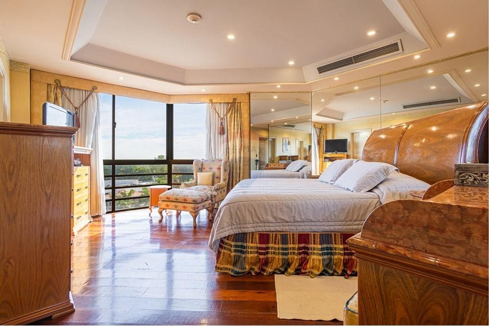 ALQUILO EXCLUSIVO DEPTO AMOBLADO EN EL YACHT Y GOLF - LAMBARE – 2