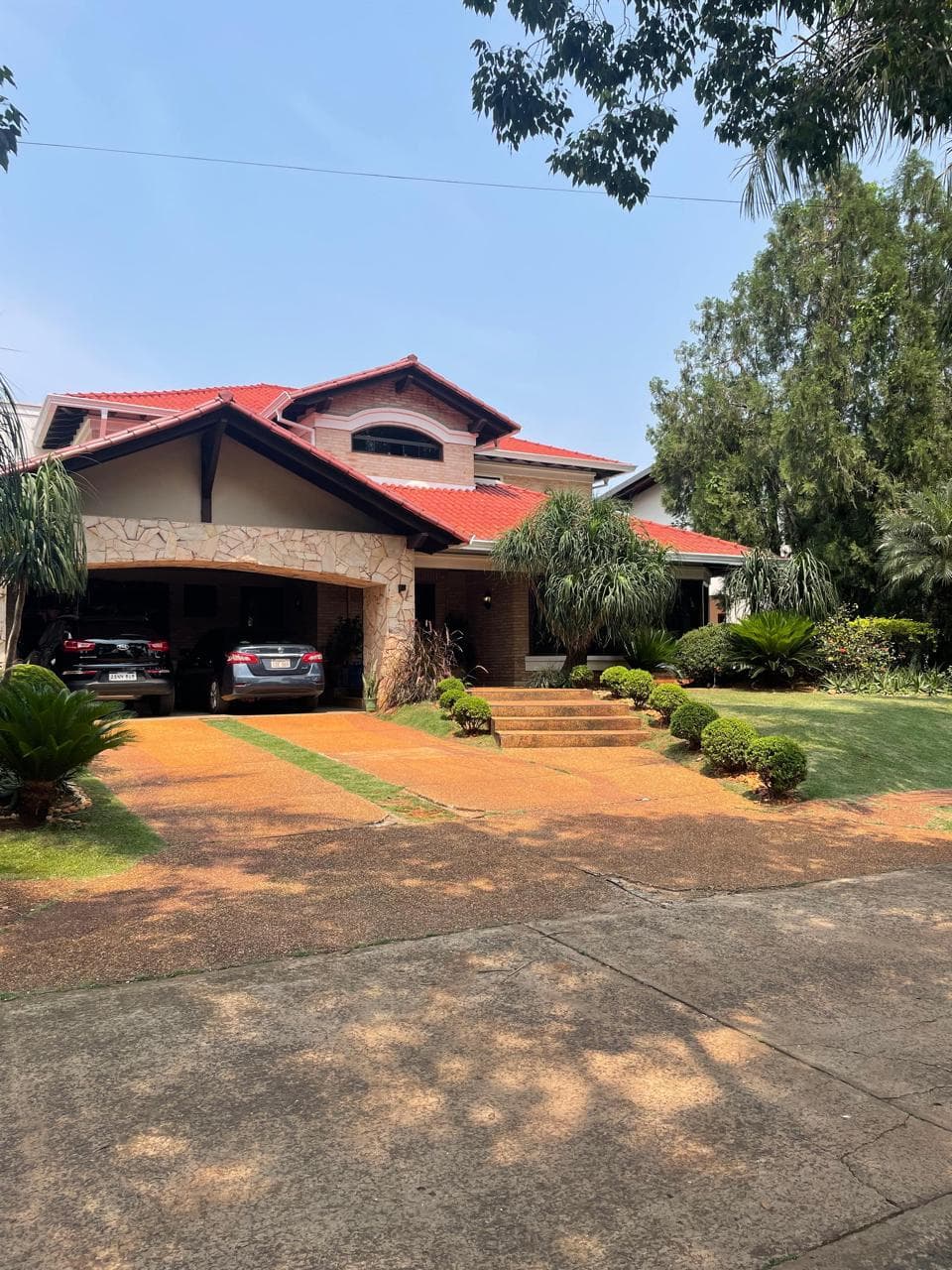 ALQUILO HERMOSA RESIDENCIA EN EL COUNTRY
