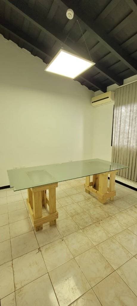 EN ALQUILER-CASA PARA OFICINA-VILLA AURELIA – 2