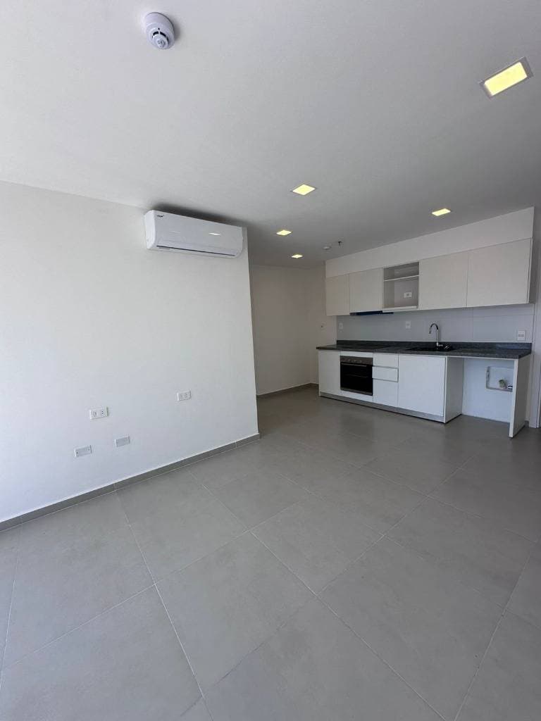 EN VENTA Departamento de un dormitorio a estrenar! INCLUYE COCHERA ! – 2