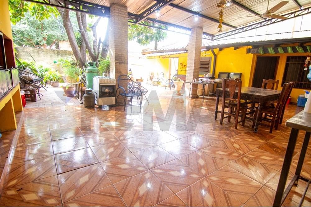 VENDO CASA EN LUQUE Bº LAURELTY – 3