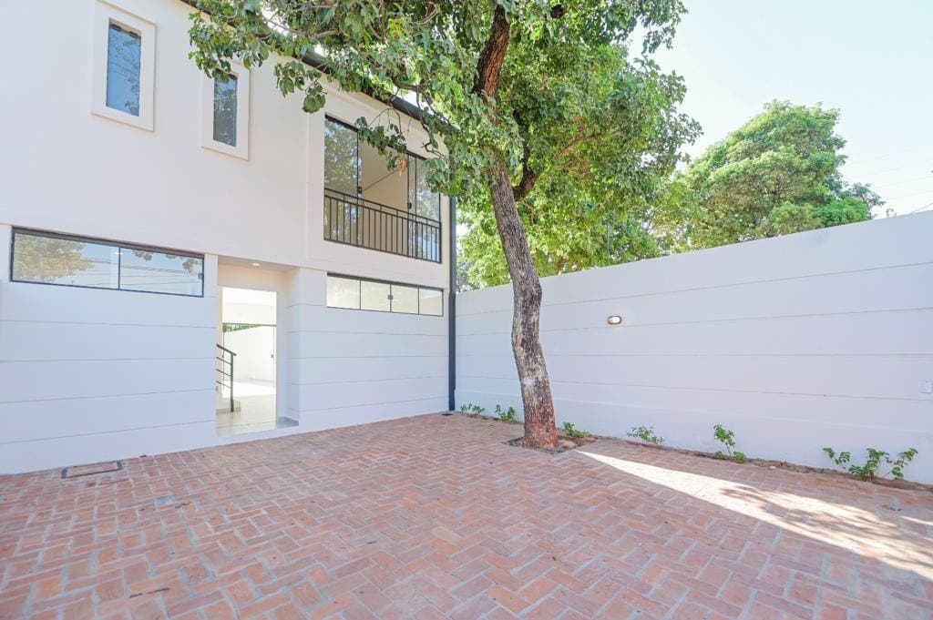 EN VENTA DUPLEX EN LUQUE LOMA MERLO – 3