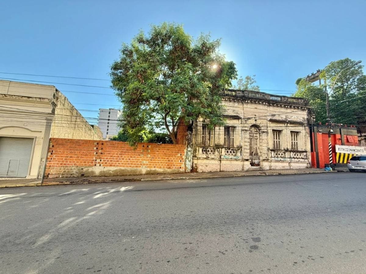 VENDO UNICA E INMEJORABLE PROPIEDAD EN EL CENTRO HISTORICO DE ASUNCIÓN – 2