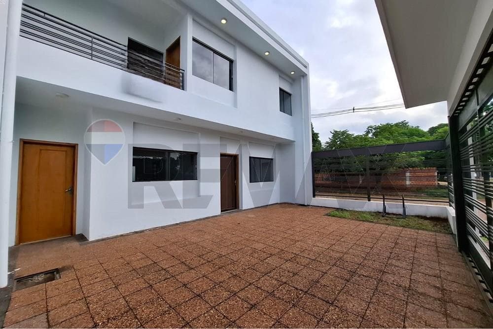 ALQUILER DE DUPLEX zona Shopping San Lorenzo