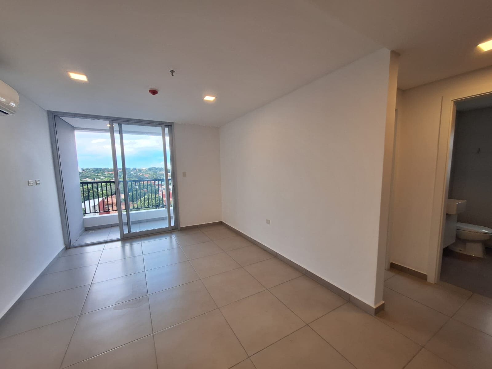 ALQUILO DEPARTAMENTO EN BARRIO SAN VICENTE ASUNCION – 2