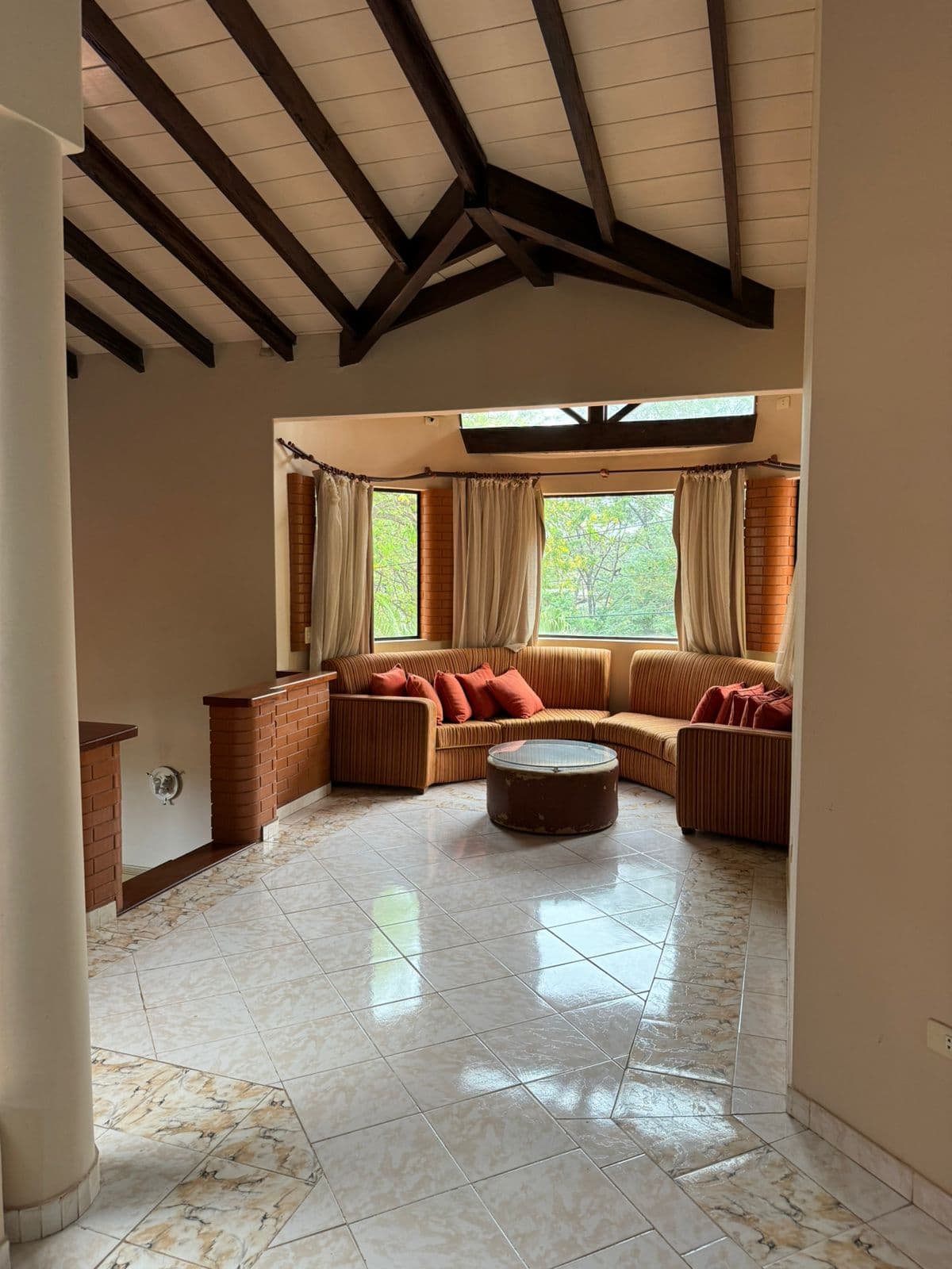 Vendo/Alquilo Casa En San Bernaridno A Pasos De La Avda Guillermo Naumann – 3