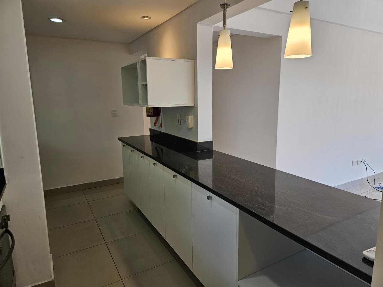 En Venta. Amplio Departamento En Asuncion – 3