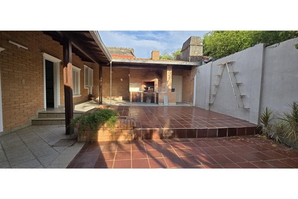 Alquilo Casa En Lambaré – 2