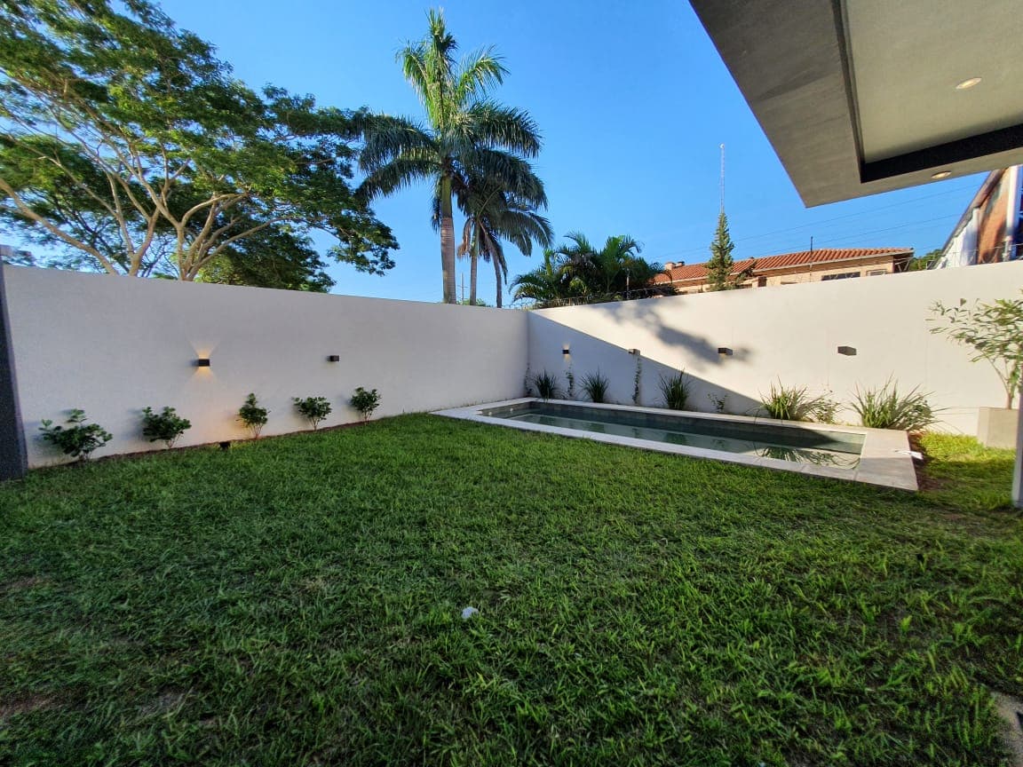 Moderna Casa en Mburucuya – 2