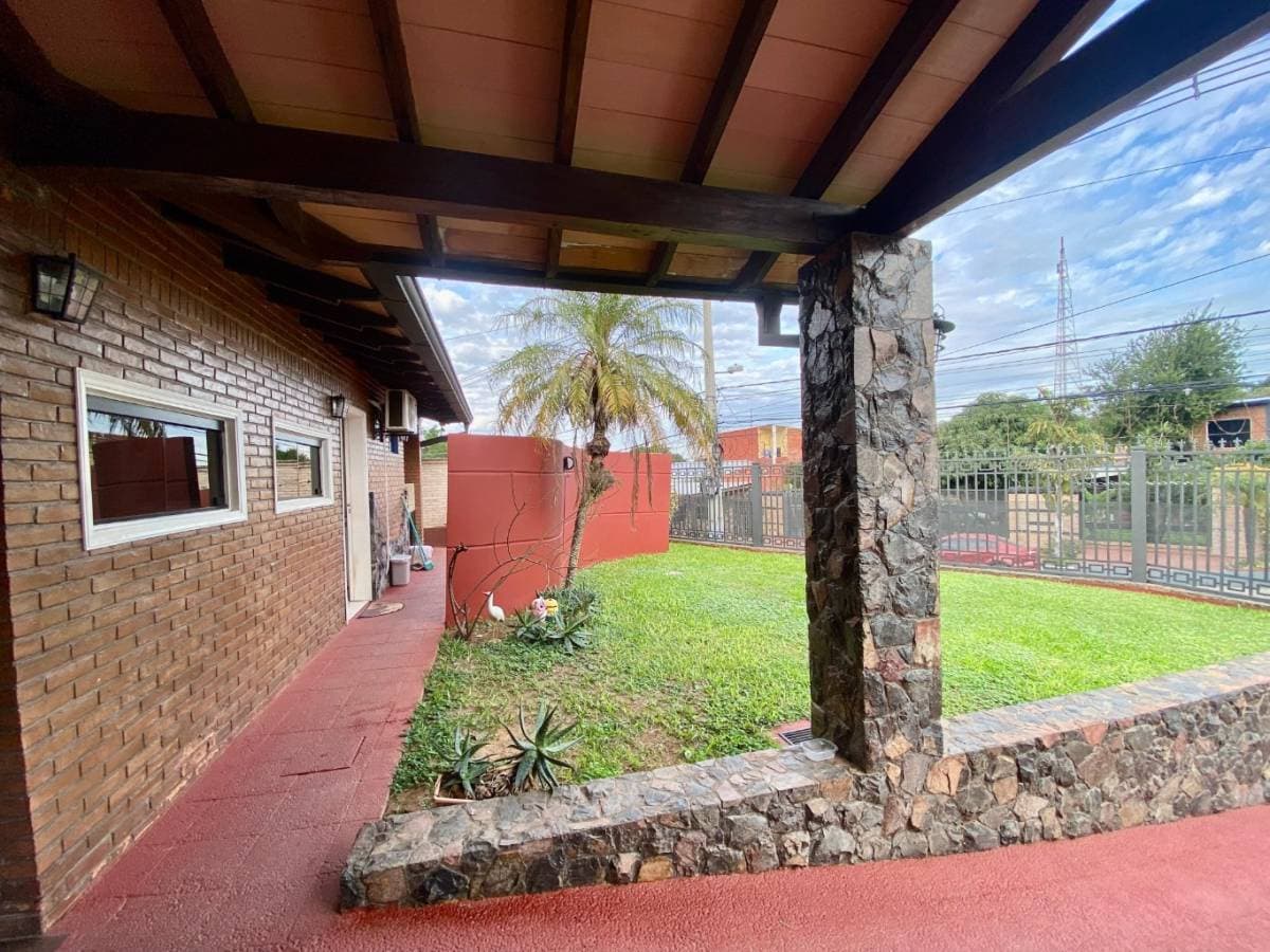 VENDO CASA DE 5 DORMITORIOS EN FERNANDO DE LA MORA - ZONA ACCESO SUR – 3