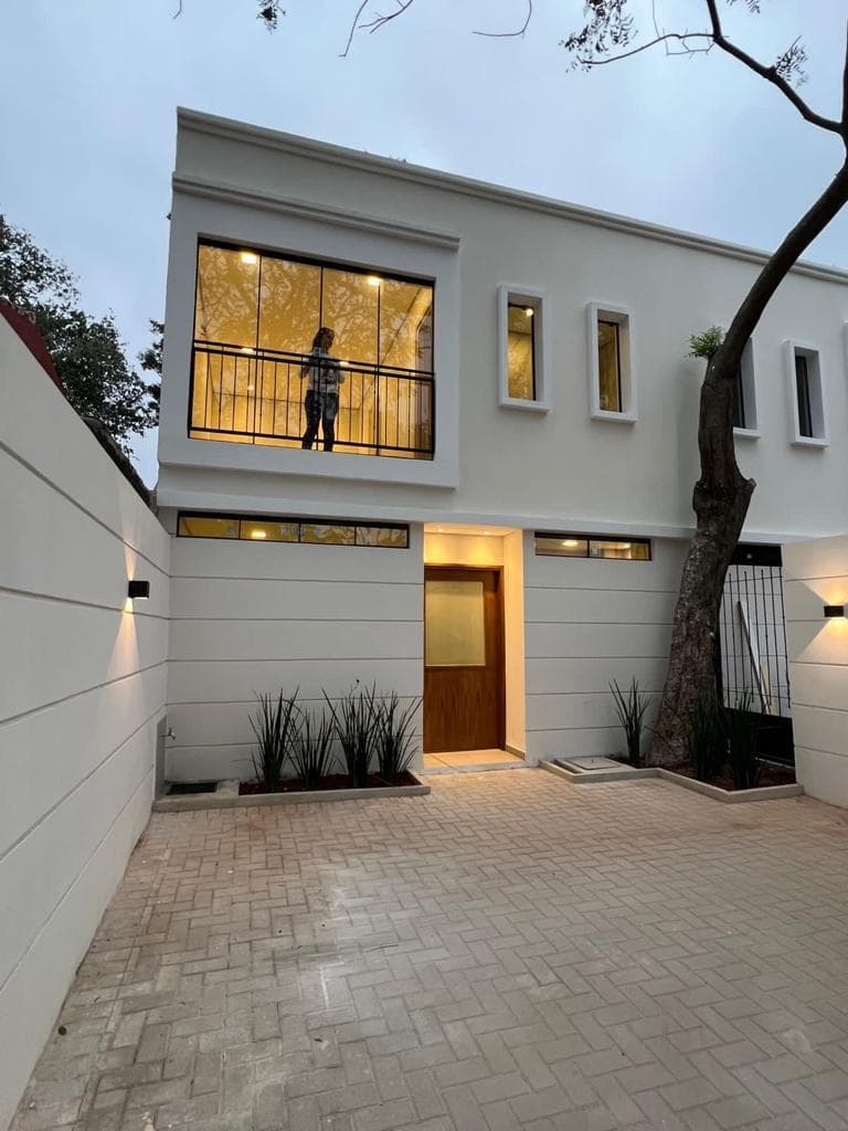 Vendo DUPLEX a estrenar! Zona Conmebol