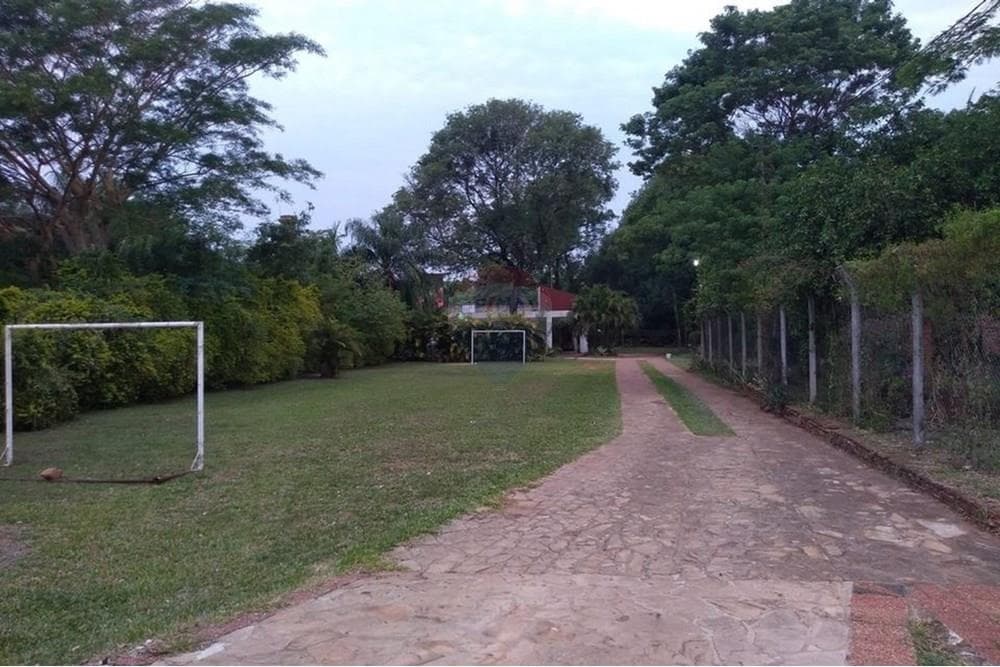 VENDO CASA CON AMPLIO TERRENO EN SAN LORENZO 3.705 M2 – 2