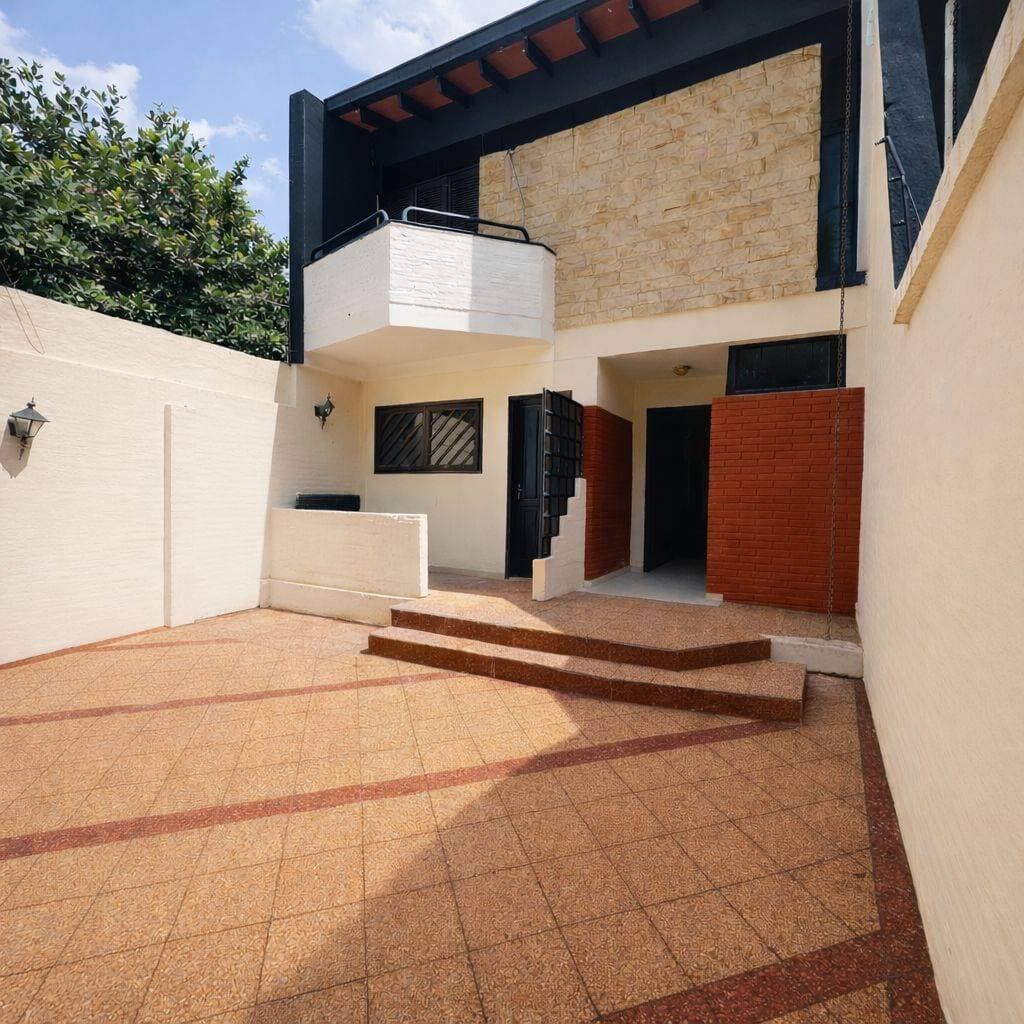 VENDO 2 DUPLEX JUNTOS EN LA MEJOR ZONA DE MBURUCUYA – 3