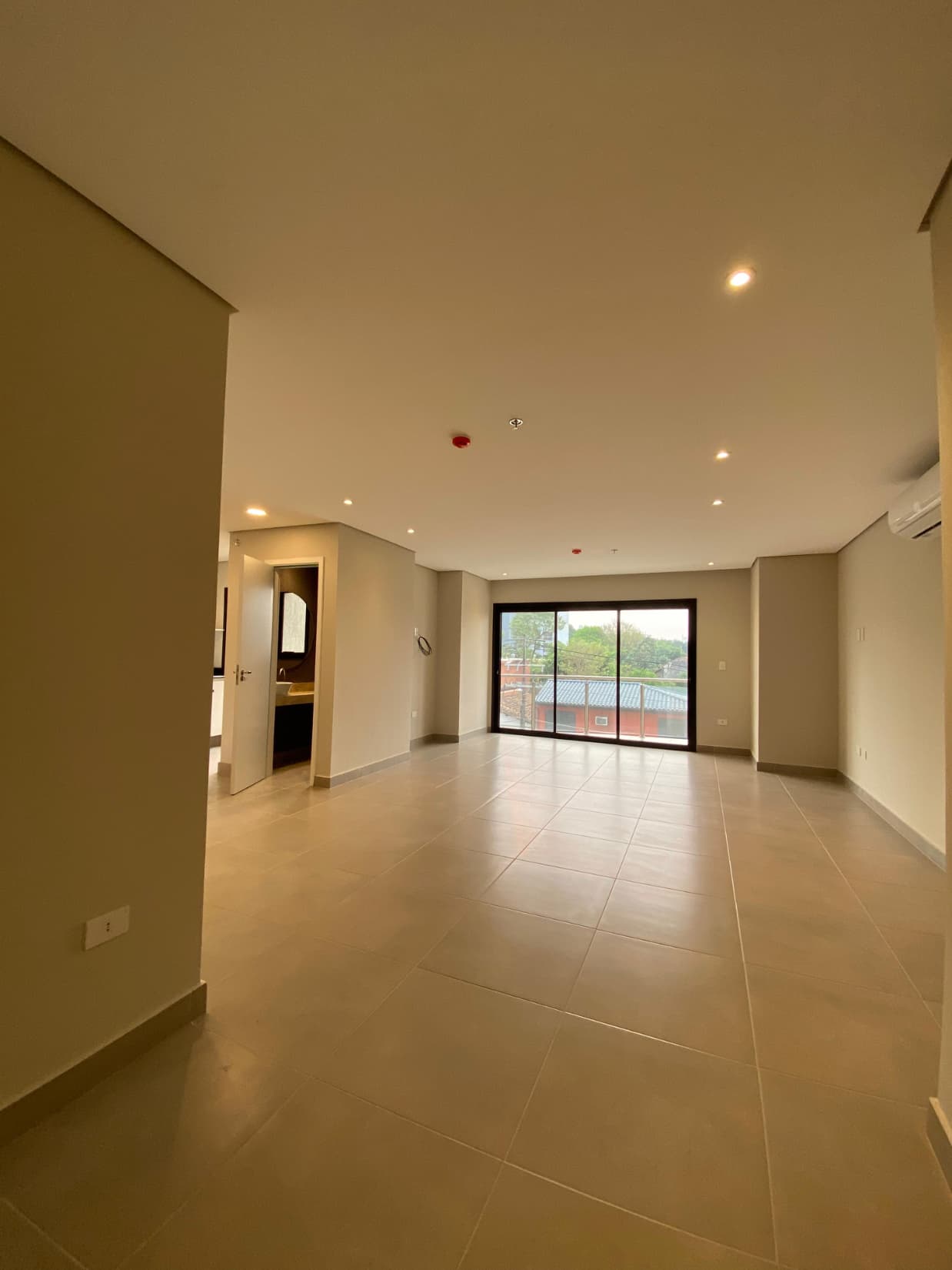 En Venta Departamento En Barrio Herrera De 3 Dormitorios Zona Cfa