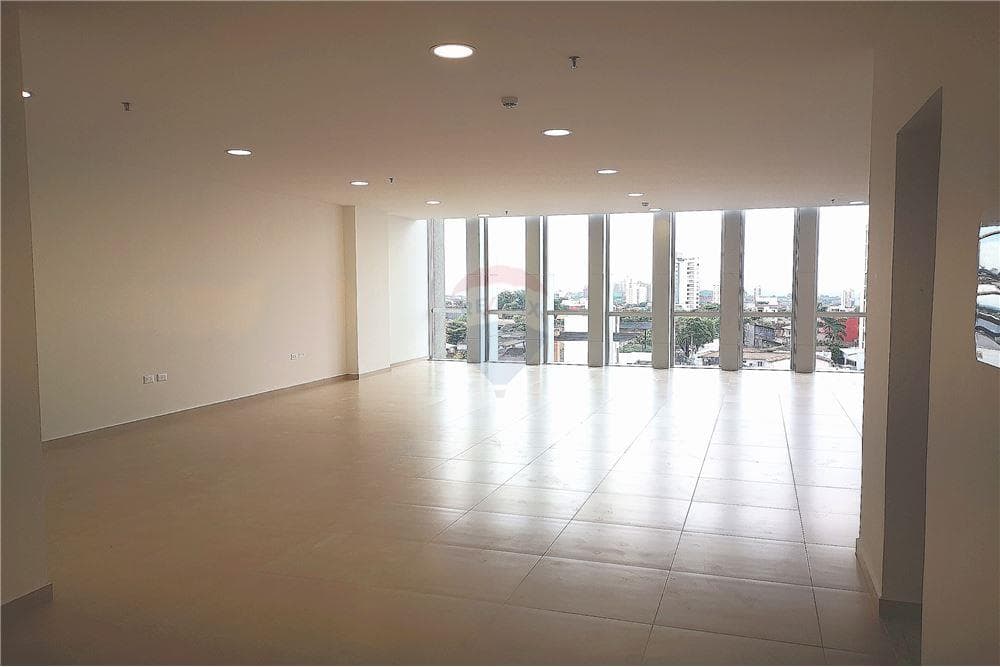 GRAN OFICINA EN ELEGANTE EDIFICIO ZENITH – 2