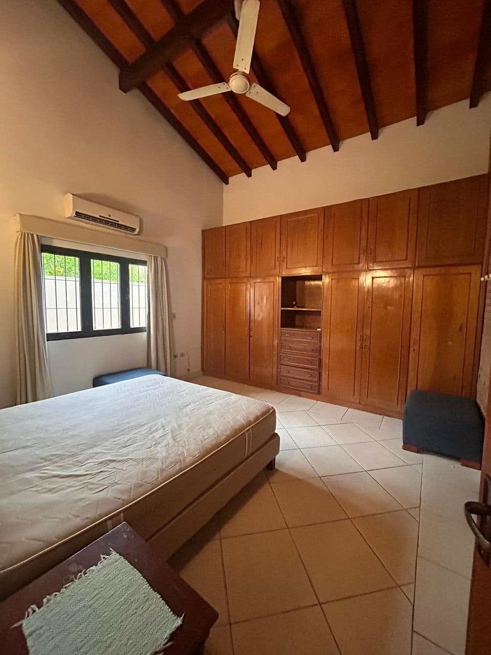 ALQUILO CASA SEMI AMOBLADA EN LAMBARE – 3
