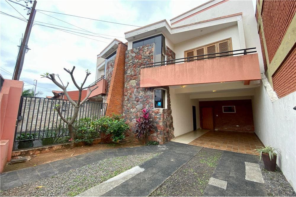 VENDO AMPLIO DUPLEX CON PISCINA EN BARRIO RECOLETA – 2