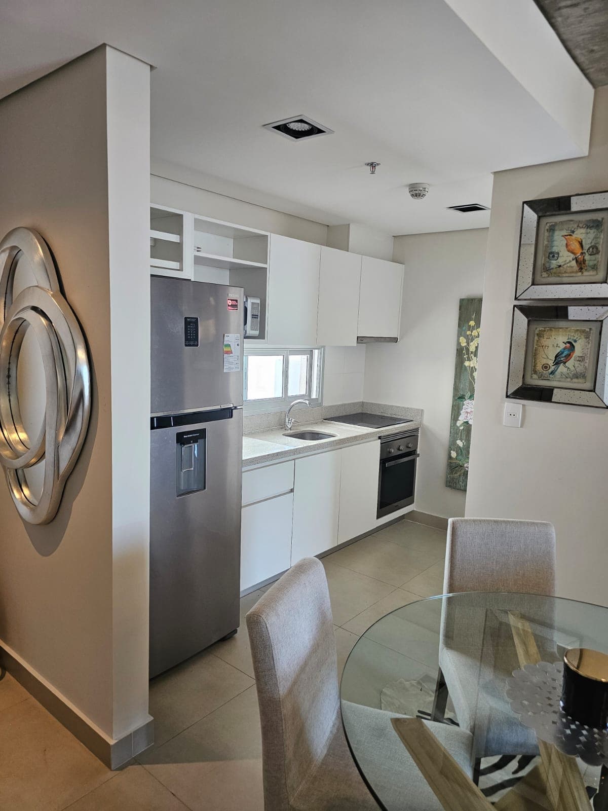 DEPARTAMENTO DE DOS HABITACIONES + DOS COCHERAS- BARRIO MBURUCUYA – 2