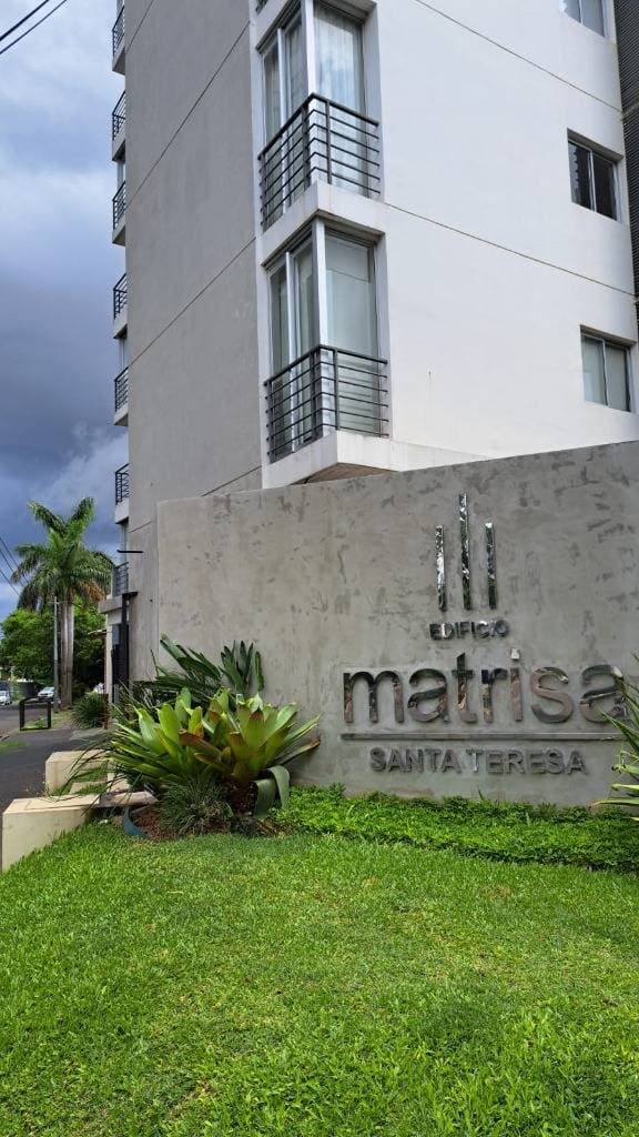 VENDO DEPARTAMENTO AMOBLADO DE 2 HAB. EN EDIFICIO MATRISA – SANTA TERESA