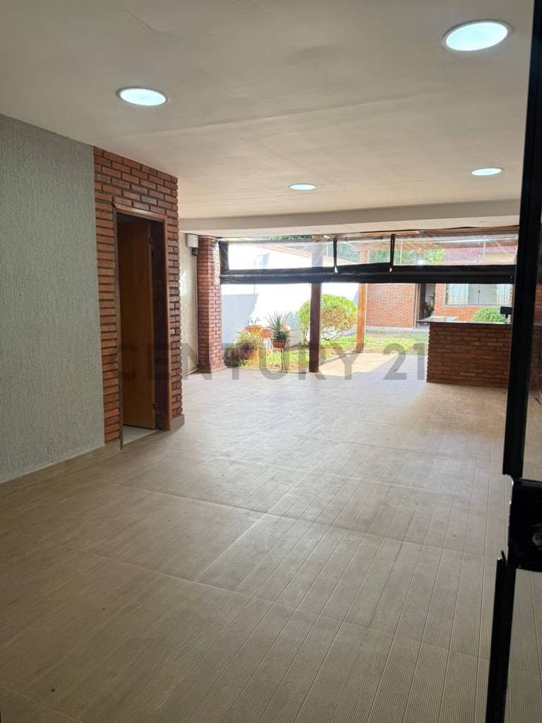 Venta de Casa Dúplex en Lambaré, Central – 2