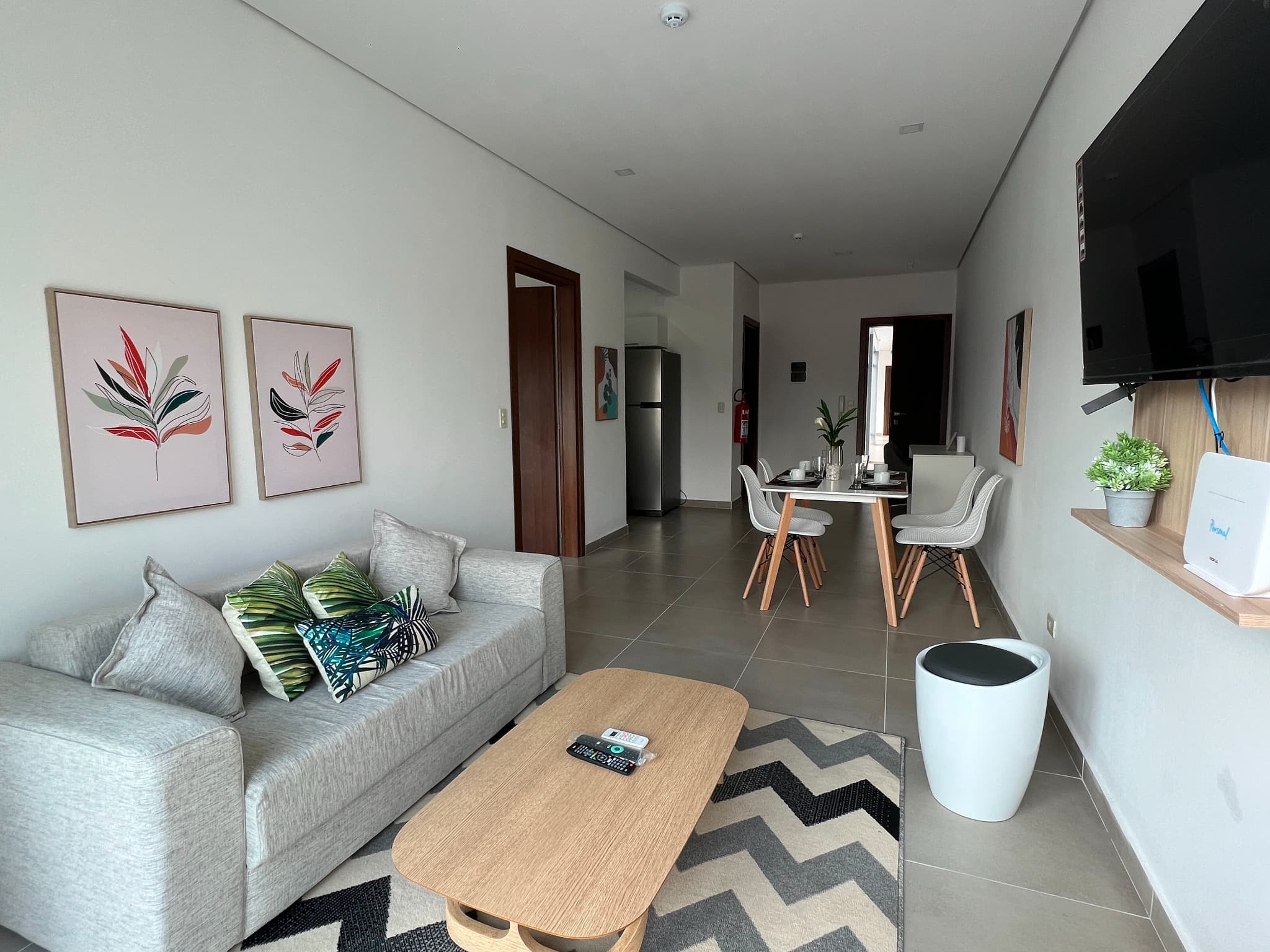 Vendo Amplio Depto Un Dormitorio Amoblado Piscina Y Cochera Barrio Herrera – 3