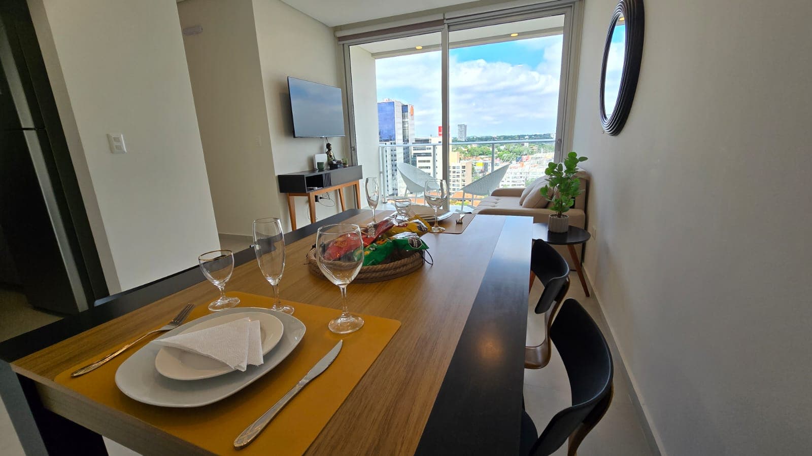 EN VENTA DEPARTAMENTO AMOBLADO ZONA SHOPPING DEL SOL – 3