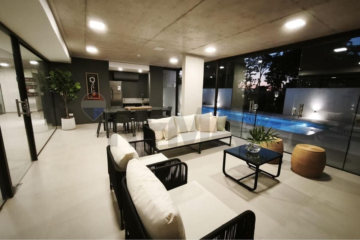 ALQUILO HERMOSO DEPARTAMENTO EN LUQUE – 2