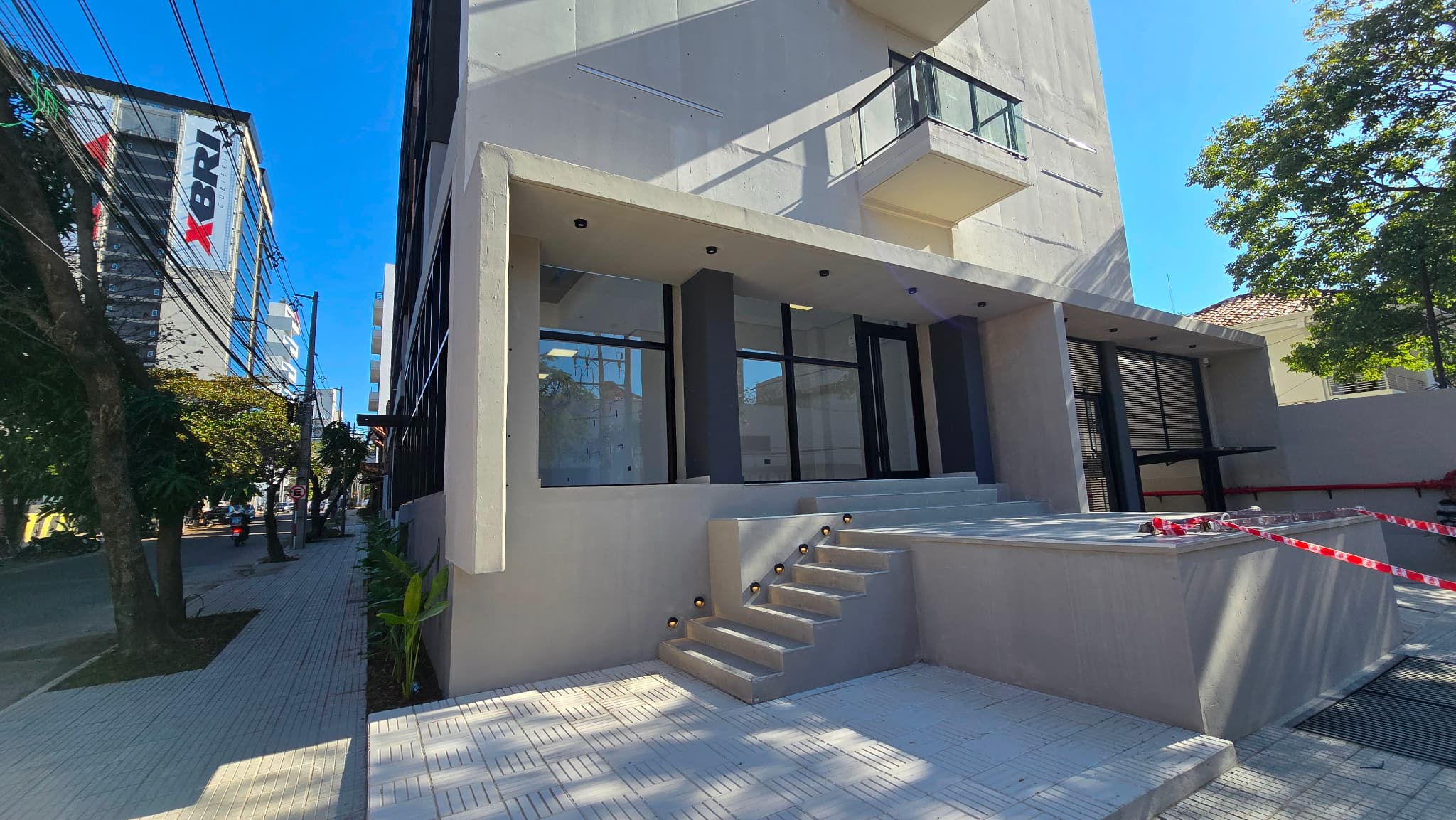 En Venta Local Comercial con renta Zona Shopping Del Sol – 3