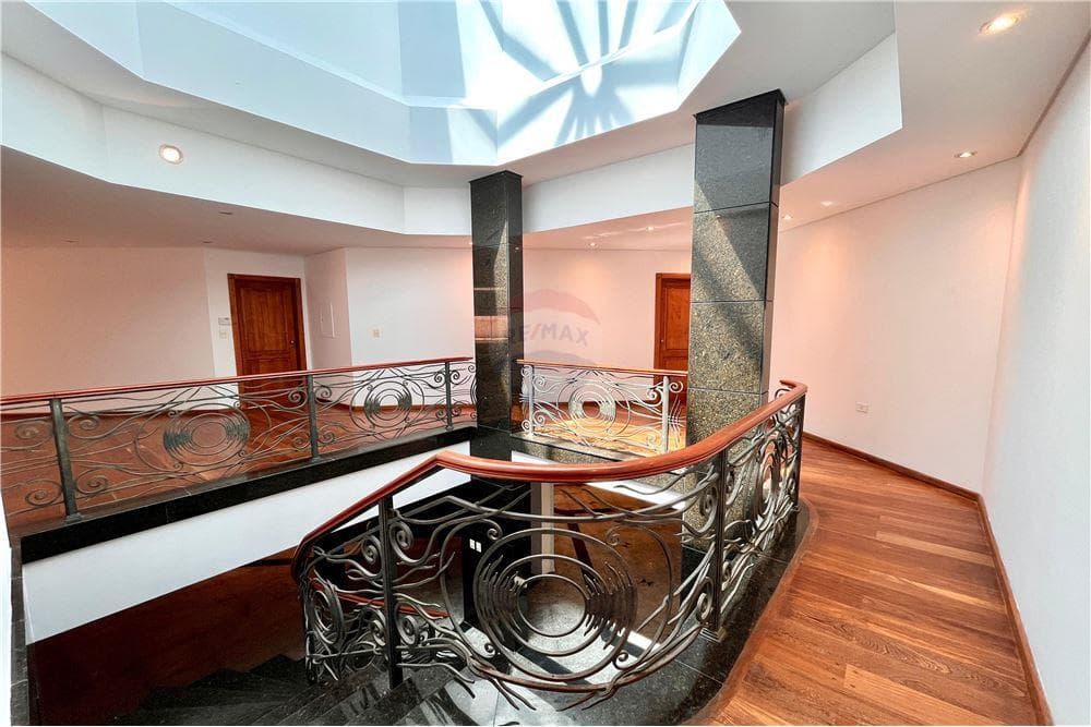 Residencia En El Corazón Del Eje Corporativo – 3