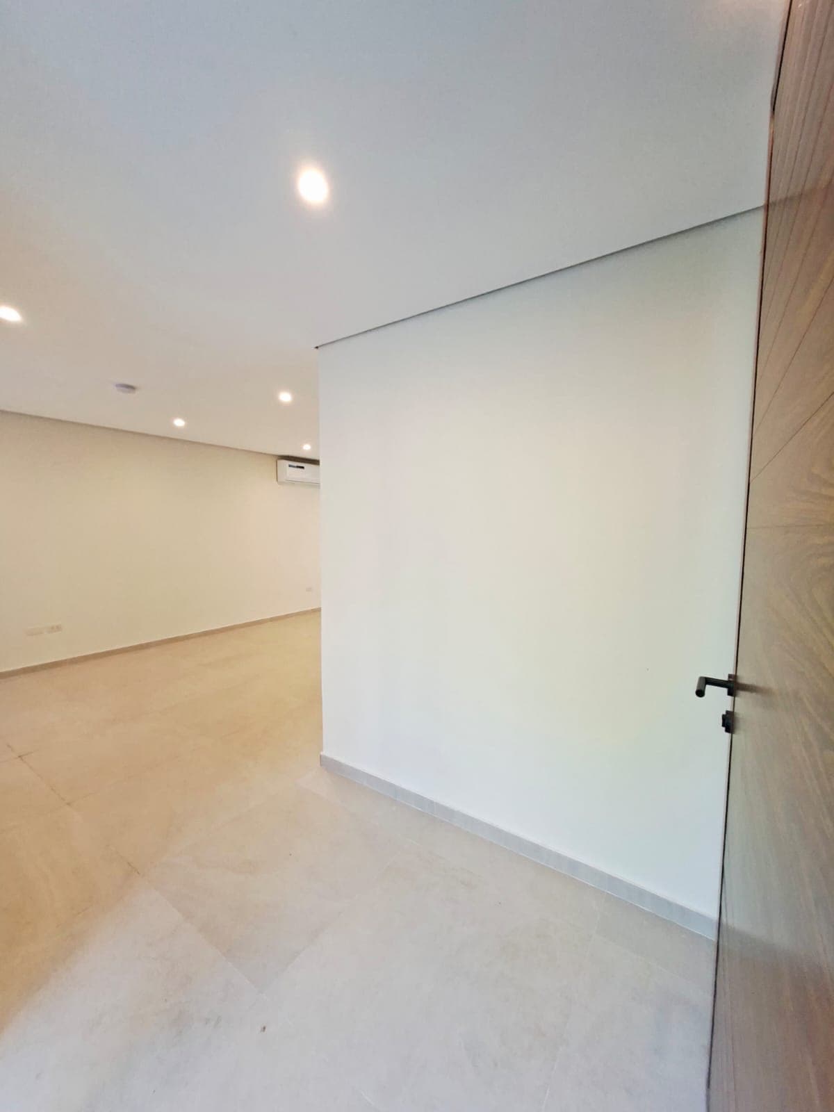 Dúplex En Venta A Estrenar, Zona Residencial, Barrio Villa Aurelia. – 2