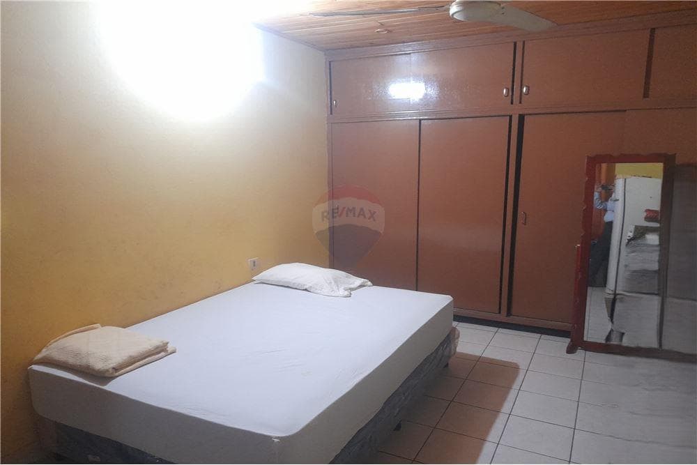 BUENA CASA CON EXCELENTE UBICACION EN VENTA EN LAMBARE – 2
