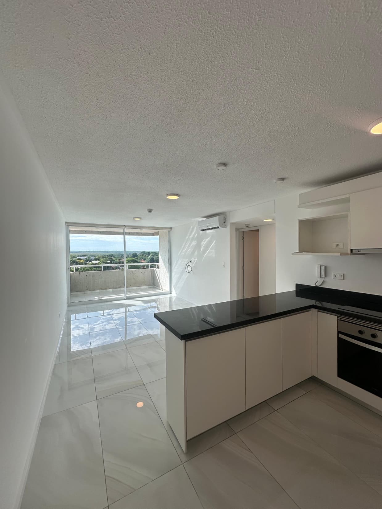 Departamento en alquiler Altamira Surubii Piso 9