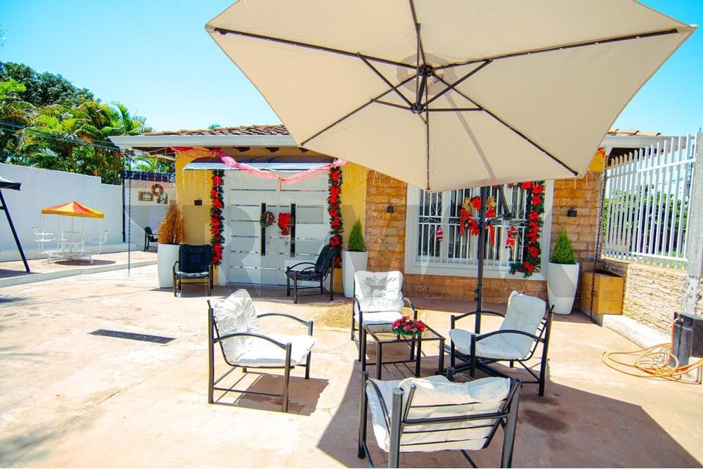 CASA EN VENTA - LUQUE – 2