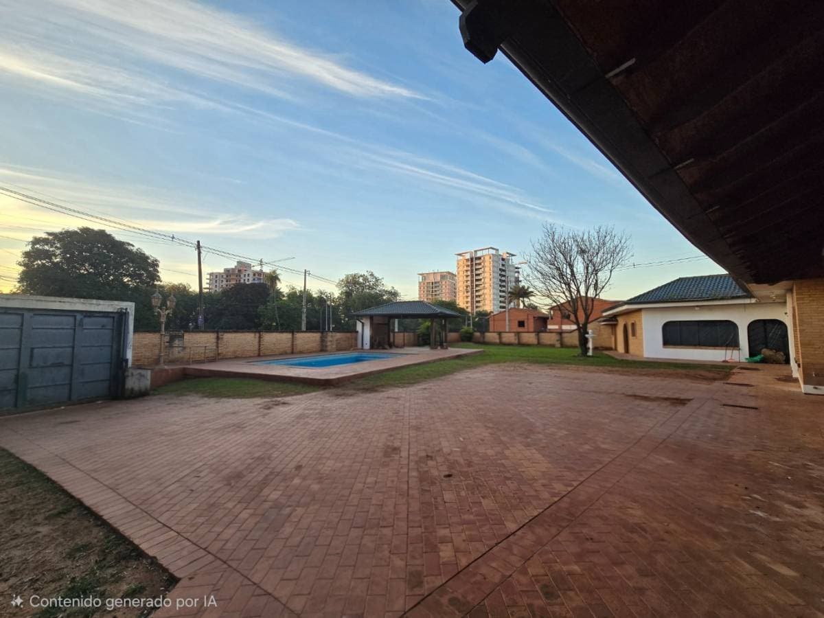 CASA PREMIUM EN ESQUINA 1.213 m2 a minutos del Shopping Pinedo – 3