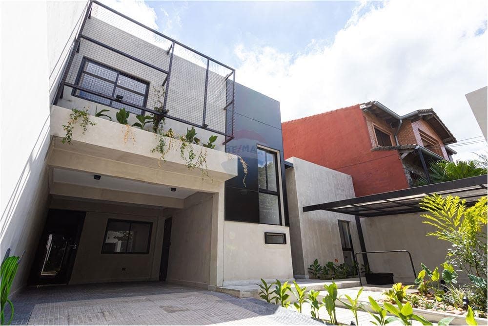 VENDO CASA A ESTRENAR EN MBURUCUYA – 2