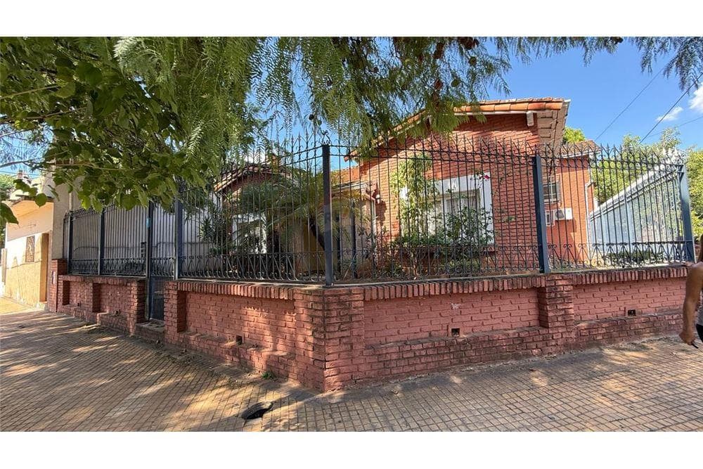 TERRENO ESQUINA VENTA SAJONIA – 3
