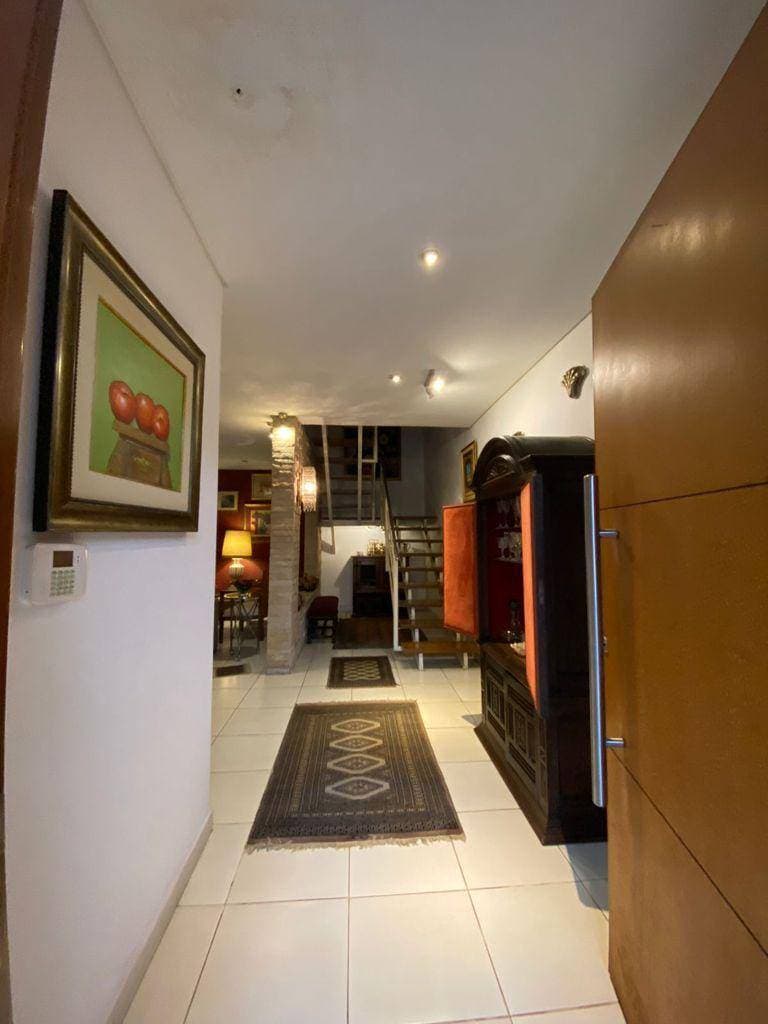 TRIPLEX A PASOS DEL EJE CORPORATIVO – 3