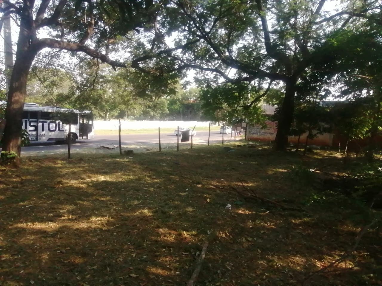 VENDO IMPONENTE TERRENO DE 2.520 mtrs2 LAMBARE – 3