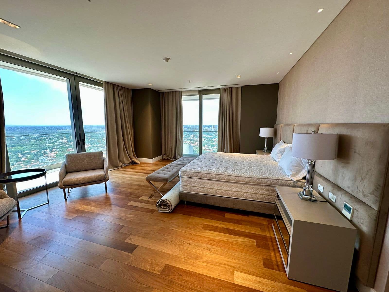 A 2.300.000 USD - VENDO APARTAMENTO AMOBLADO Y EQUIPADO EN EL JADE PARK-TORRE LA PACHO (4 dorm) – 2