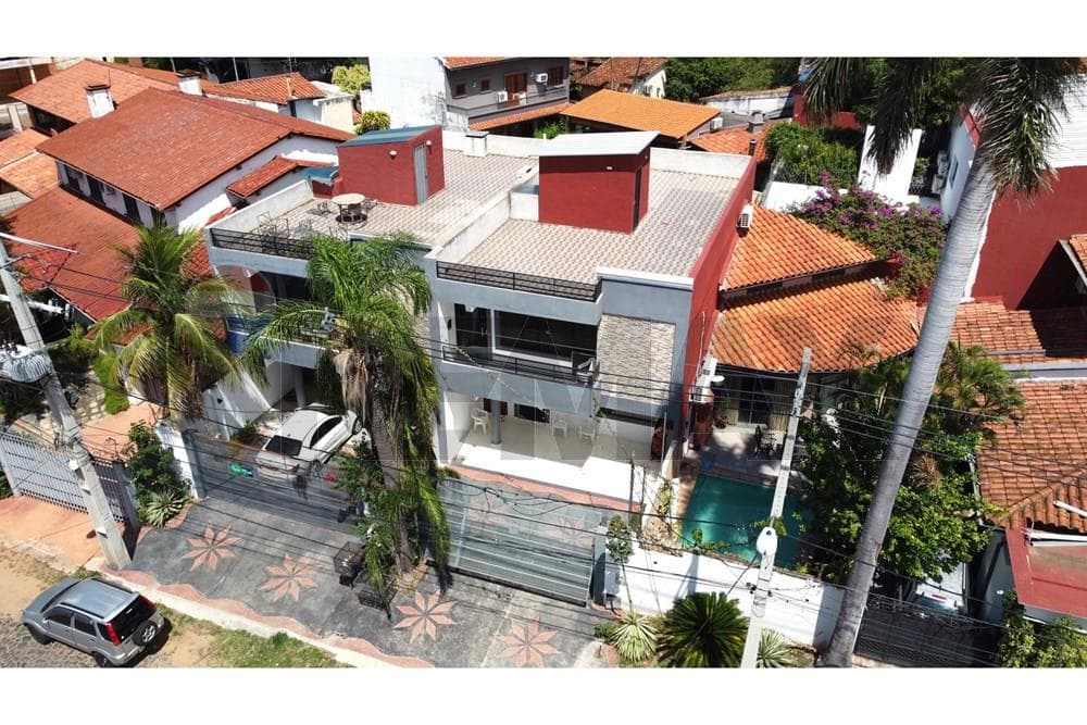 DÚPLEX - BARRIO LAS LOMAS (CARMELITAS)